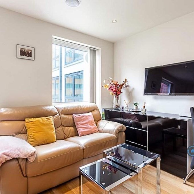 Studio to rent - Photo 1