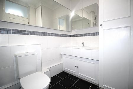 2 Bedroom Maisonette To Let - Photo 5