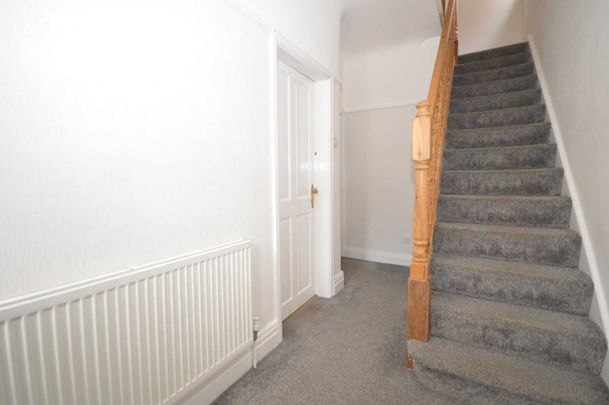 Rocklands Avenue, Bebington - Photo 1