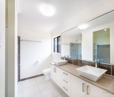 Location Perfect In Andergrove - Photo 5