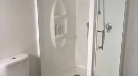 Sunny Wanaka Studio with Views to Rent - Photo 4