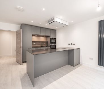 3 bedroom terraced house to rent - Photo 4