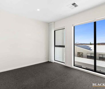 Three Bedroom Modern Townhouse In Denman Prospect - Photo 5