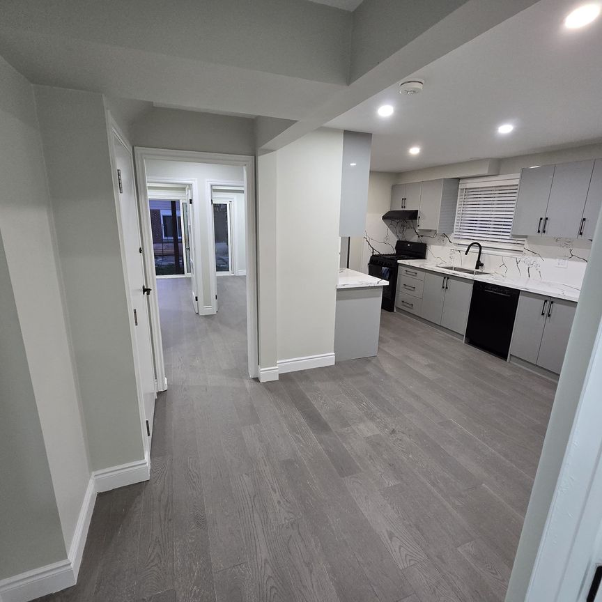 For Lease - 157 Glen Springs Drive Unit# Main Floor, Toronto, Ontario - Photo 1