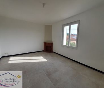 Location Maison 4 pièces 78m² CUERS 83390 - Photo 2