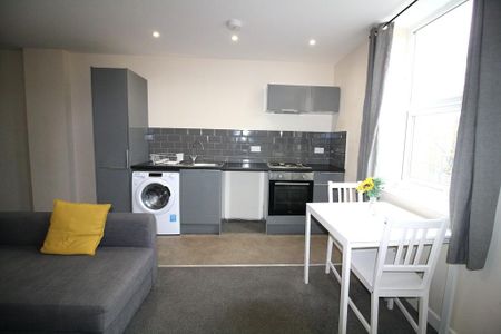 1 bedroom flat to rent - Photo 5