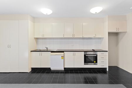 128 Cathedral Street, Woolloomooloo NSW 2011 - Apartment For Rent | Domain - Photo 4