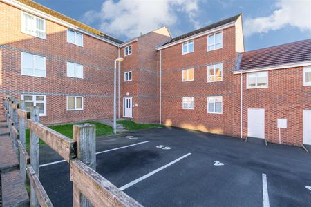2 bed apartment to rent in Ashover Road, Newcastle Upon Tyne, NE3 - Photo 5
