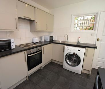St Pauls Road, Semilong, Northampton, NN2 - Photo 3