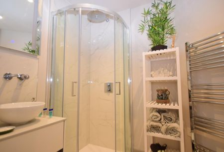 2 bedroom apartment to rent - Photo 5