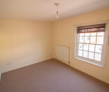 2 bedroom cottage in Long Melford, Suffolk - Photo 6