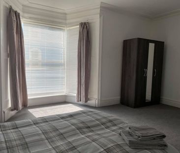 Bonville Terrace, Swansea, SA1 - Photo 3