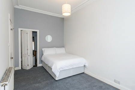 2 bedroom flat to rent - Photo 4
