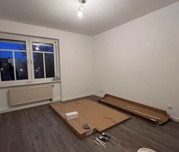 Neu renovierte geräumige 3-Raum-Erdgeschosswohnung der Nähe vom Bah... - Foto 1