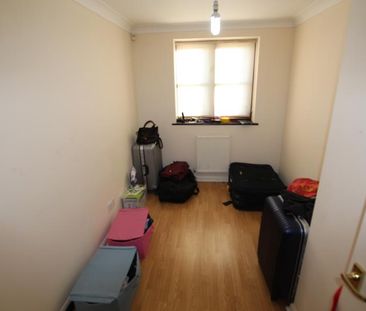 Ruxley Court, Woking, GU22 - Photo 3