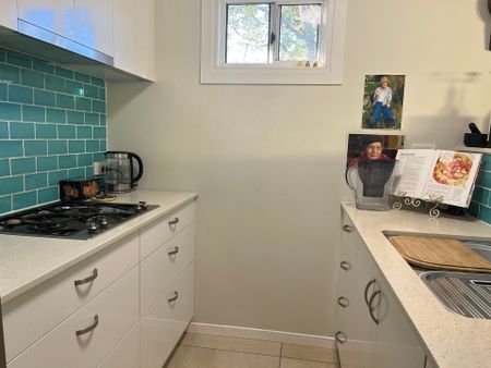 Convenient Location - Photo 5