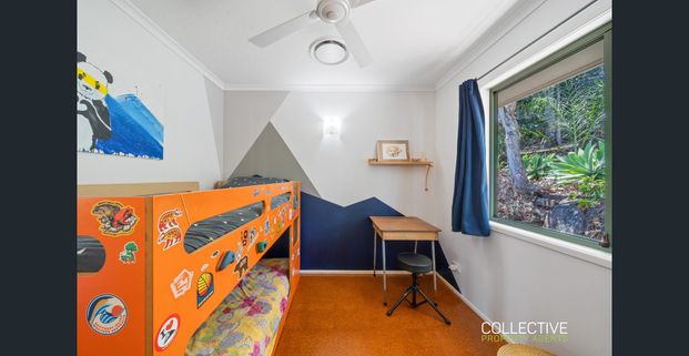 Fully Furnished Light Filled Family Home - Photo 1