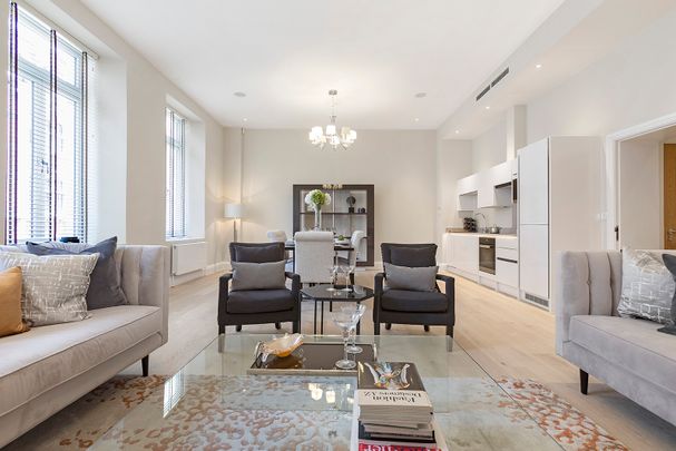 Bell Yard, Holborn, London - Photo 1