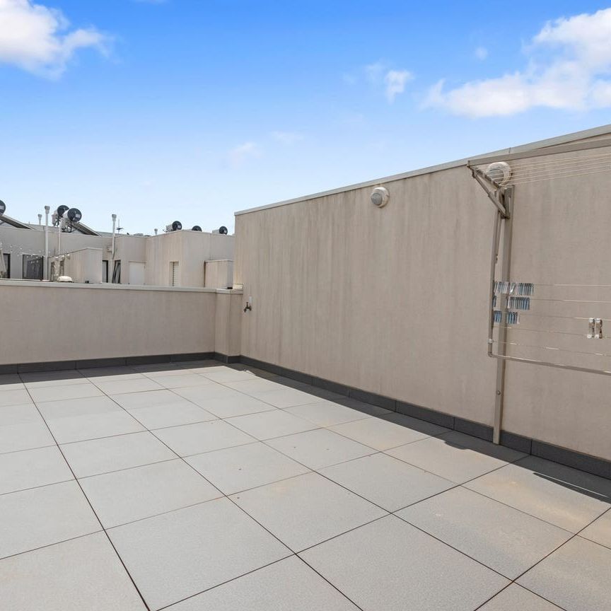 71 Amelia Street, Brunswick VIC 3056 - House For Rent | Domain - Photo 1