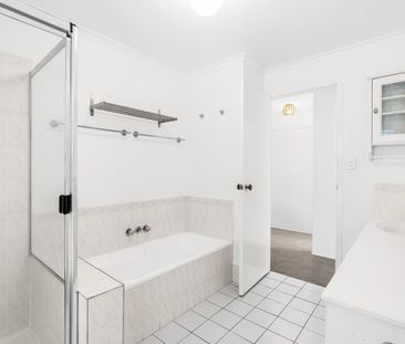 24 Wassell Street, Wynnum QLD 4178 - House For Rent | Domain - Photo 6