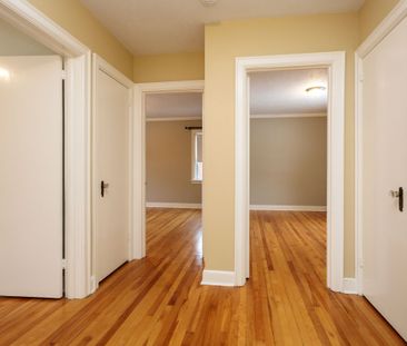 For Lease - 225 PLEASANT PARK Road, Alta Vista and Area, Ontario - Photo 3