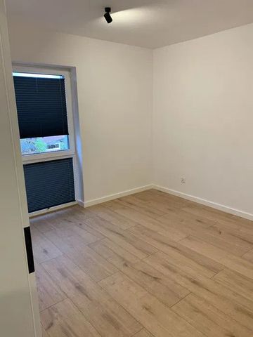 Połowa Bliźniaka z ogórkiem, 5-pokojowe | Gowino - Zdjęcie 2