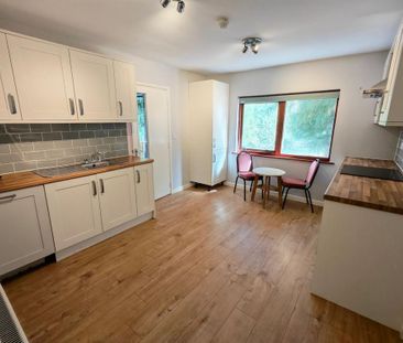 3 bedroom semi-detached house to rent - Photo 4
