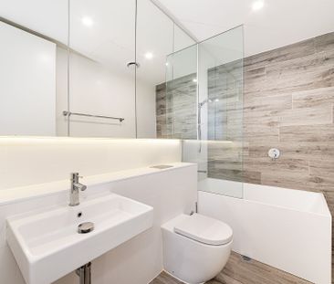 Two Bedroom Apartment with Parking - Unfurnished - Photo 1