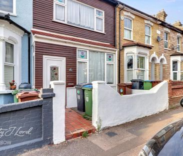 3 bedroom terraced house to rent - Photo 6
