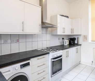 Market Street, Loughborough - Photo 4