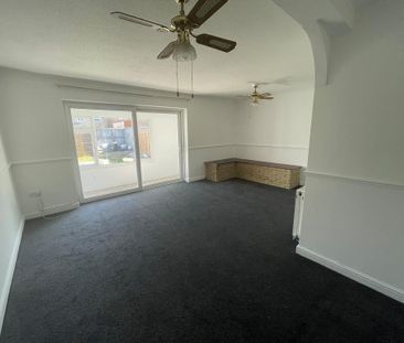 3 bedroom property to rent - Photo 2