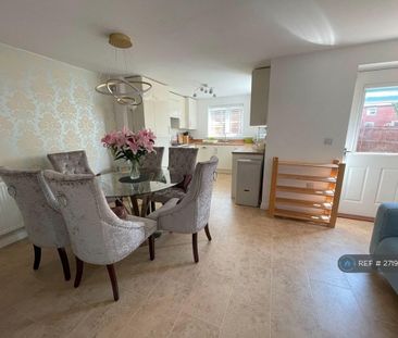 4 bedroom detached house to rent - Photo 5