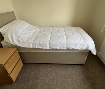 4 bedroom detached house to rent - Photo 5