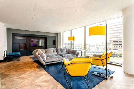 Furnished 2 bedroom apartment with access to the amazing Sky Garden, available within the luxurious development, Allegro. - Photo 2