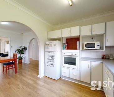 Three Bedroom Home on Oxley - Photo 2