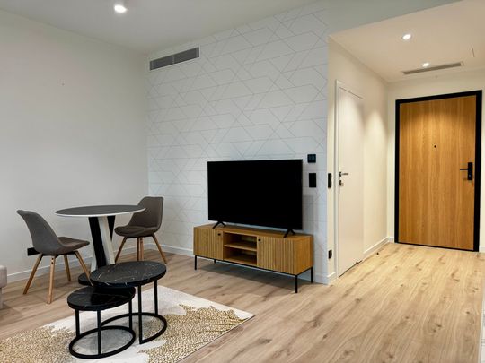 Mieszkanie do wynajęcia - Warszawa, Prosta - Zdjęcie 1