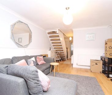 2 bedroom terraced house to rent - Photo 4
