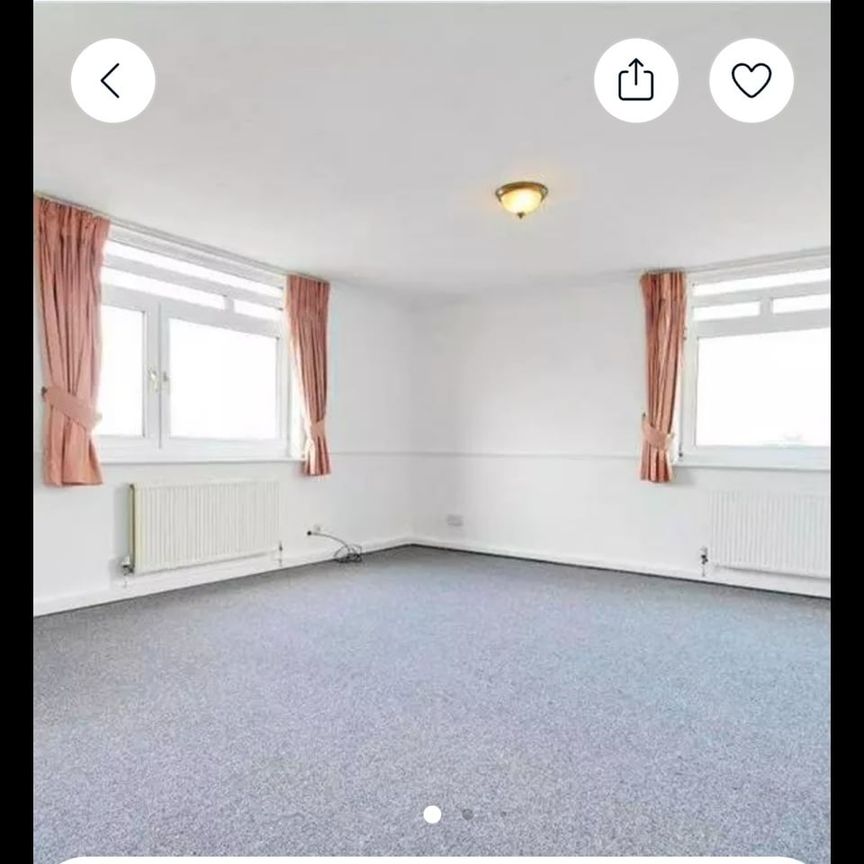 Room in a Shared Flat, London Road, RG1 - Photo 1