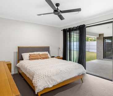 Spacious Family Home with Multiple Living Areas, Ducted Air & Garde... - Photo 1