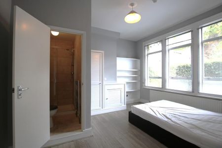 3 bedroom semi-detached house to rent - Photo 2