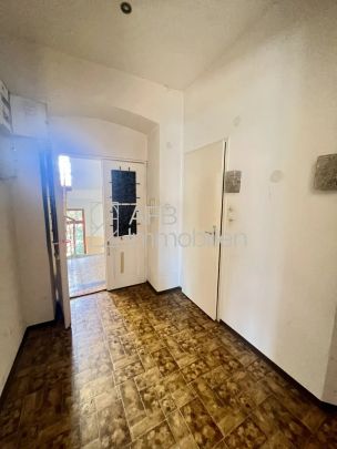 Unbefristeter Mietvertrag! Große Altbaugarconniere mit separater Essküche zu vermieten - Foto 1