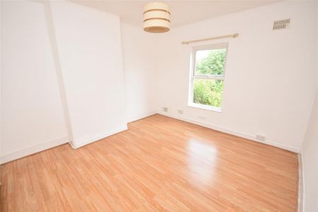 1 bedroom property to rent - Photo 4
