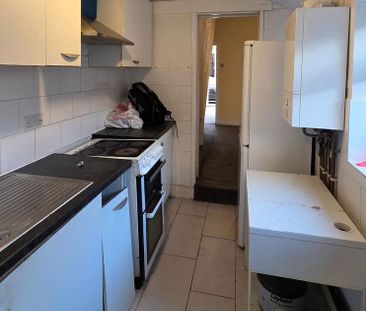 2 bedroom terraced house to rent - Photo 6