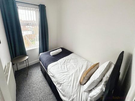 4 bedroom house to rent - Photo 2