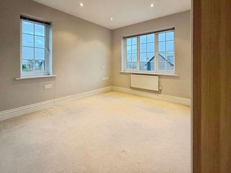 Meadow View, Redbourn, St Albans, AL3 - Photo 3