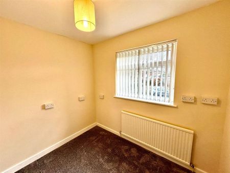 3 bedroom semi-detached house to rent - Photo 3