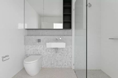 Three level townhouse, direct street access from Alice Lane - Photo 4