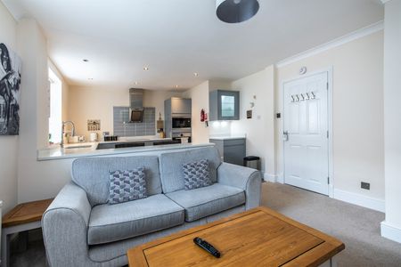 Greystones, Wilford Road, NG11 - Photo 2