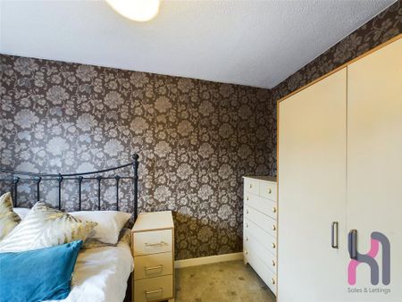 3 bedroom semi-detached house to rent - Photo 5