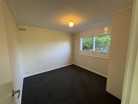 42 Valley Drive, Rye - Photo 2